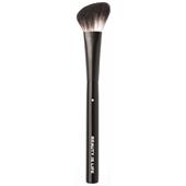 BEAUTY IS LIFE - Accessoarer - Blusher Brush - Diagonal